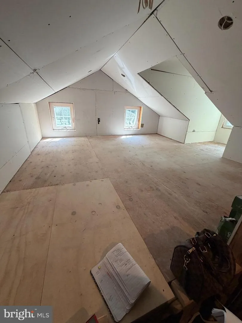 5309 LEHNENBERG ROAD Kintnersville, PA 18930
