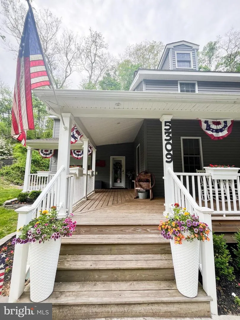 5309 LEHNENBERG ROAD Kintnersville, PA 18930