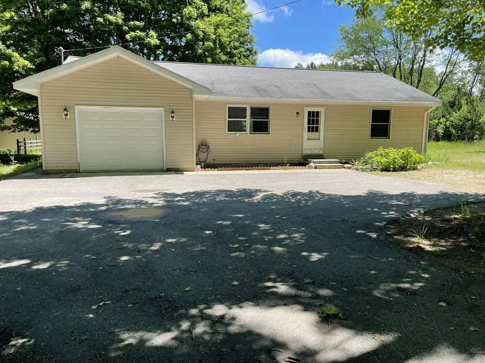 10511 Lake Of The Woods Road Custer Township, MI 49612
