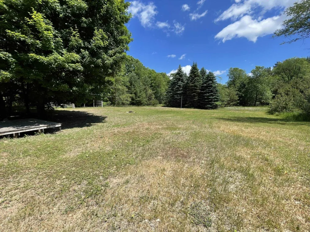 10511 Lake Of The Woods Road Custer Township, MI 49612