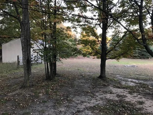 10511 Lake Of The Woods Road Custer Township, MI 49612
