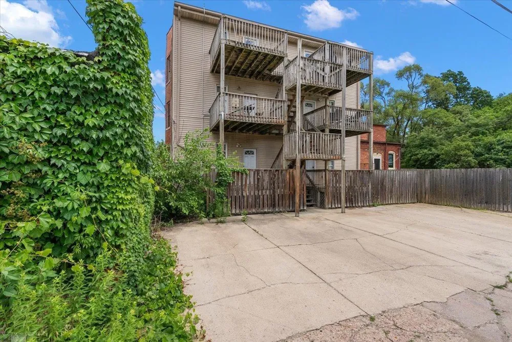 3933 Trumbull Street Detroit City, MI 48208