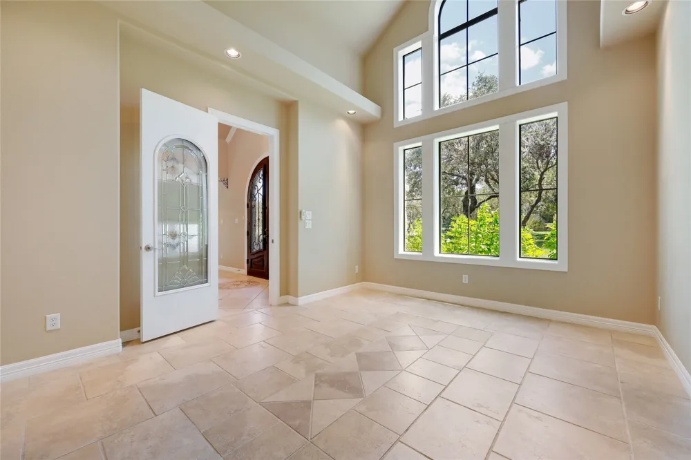 18007 Crystal Cove Jonestown, TX 78645