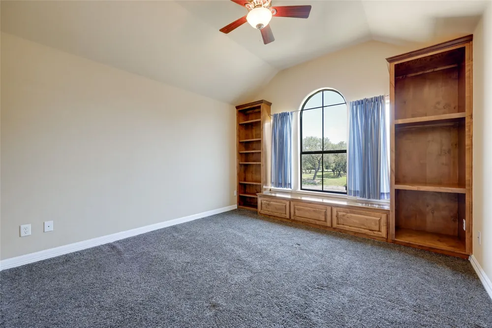 18007 Crystal Cove Jonestown, TX 78645