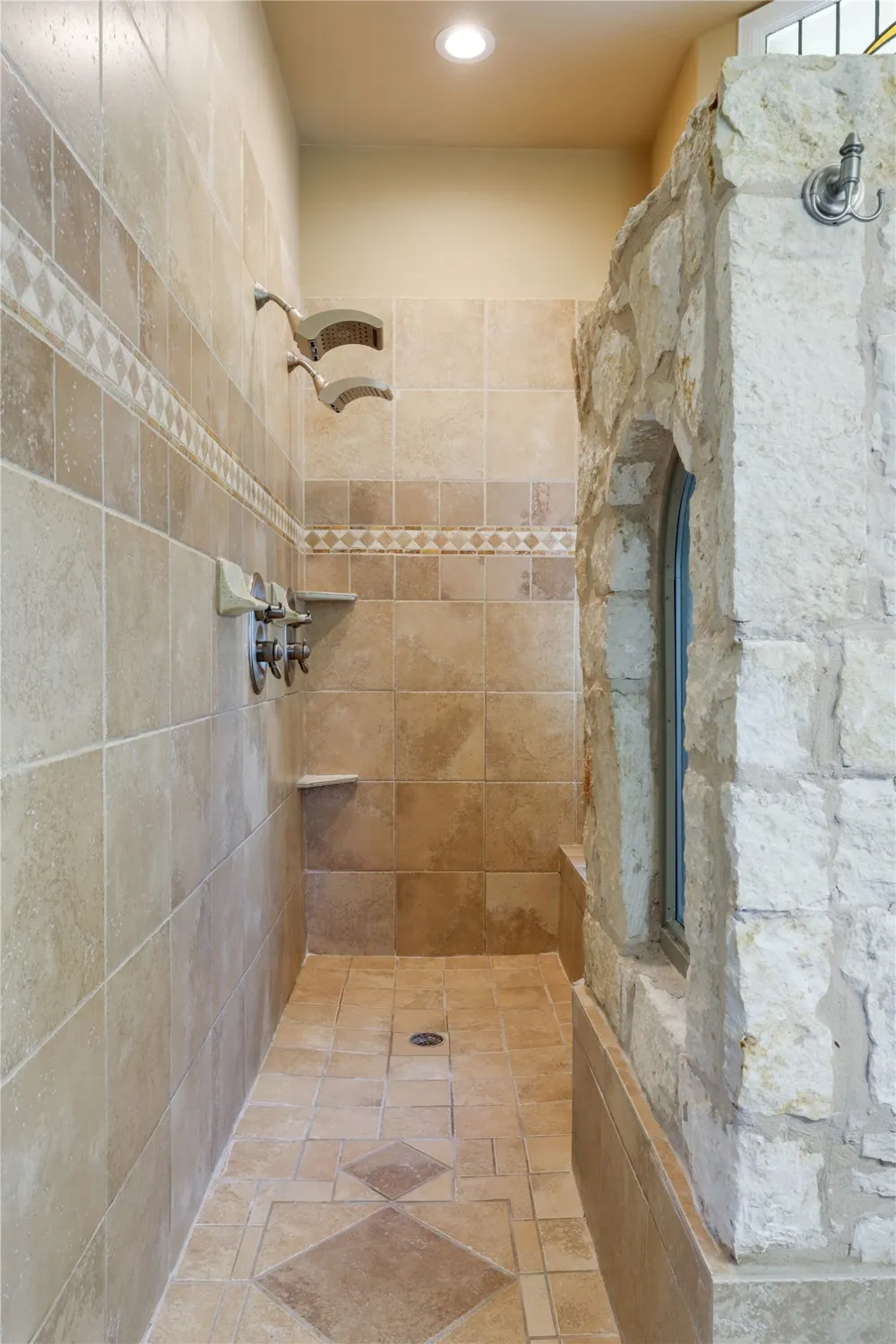 18007 Crystal Cove Jonestown, TX 78645