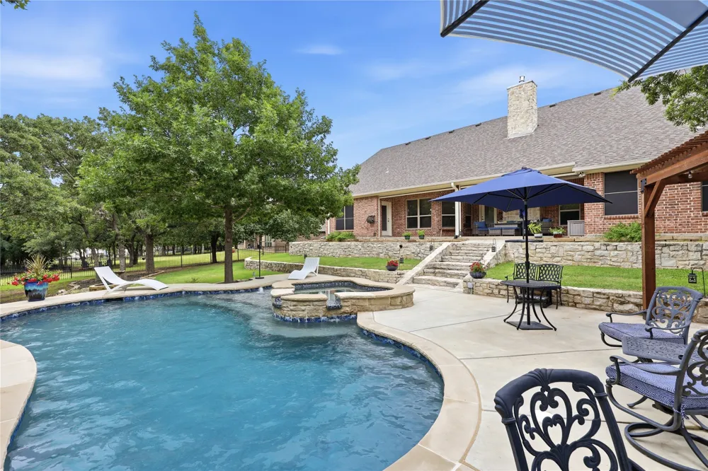 132 Birdie Drive Lipan, TX 76462