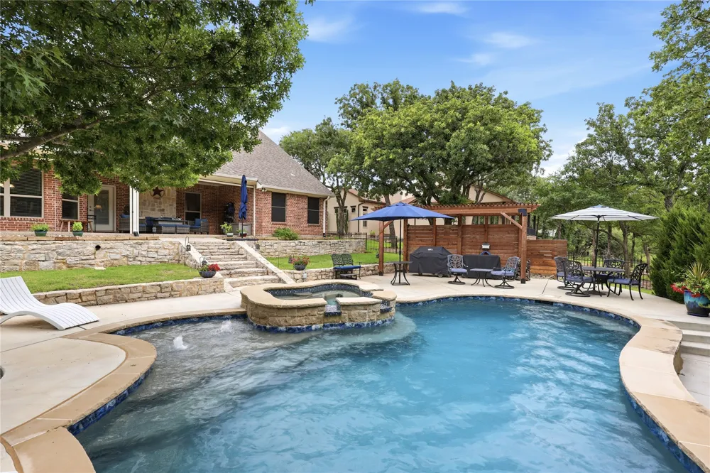 132 Birdie Drive Lipan, TX 76462
