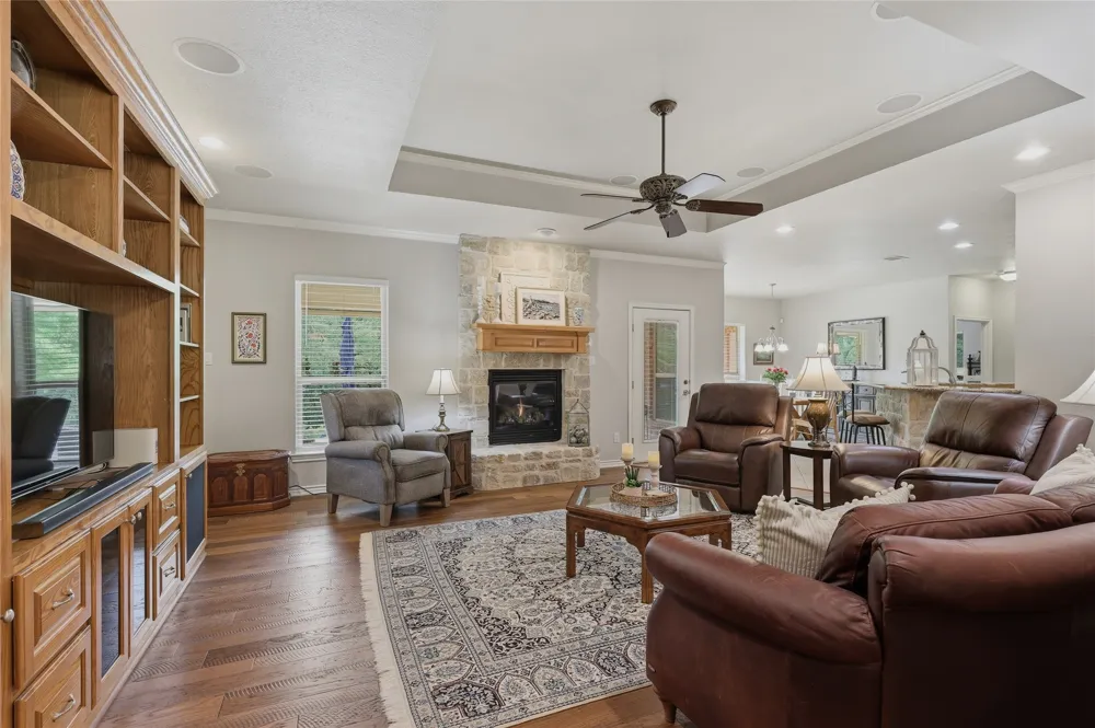 132 Birdie Drive Lipan, TX 76462