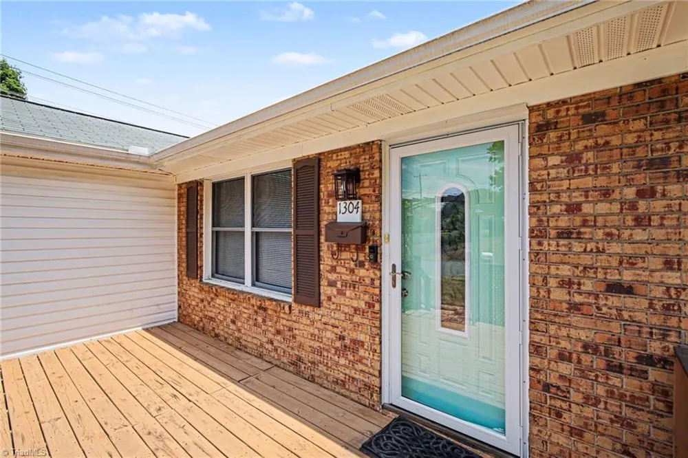 1304 Nance Street Burlington, NC 27217