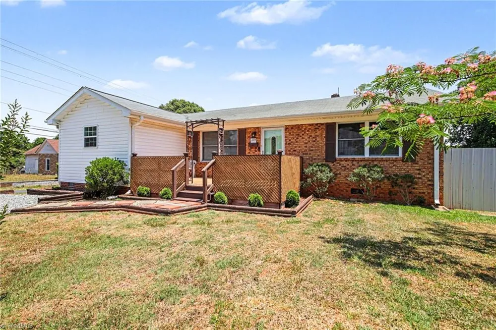 1304 Nance Street Burlington, NC 27217