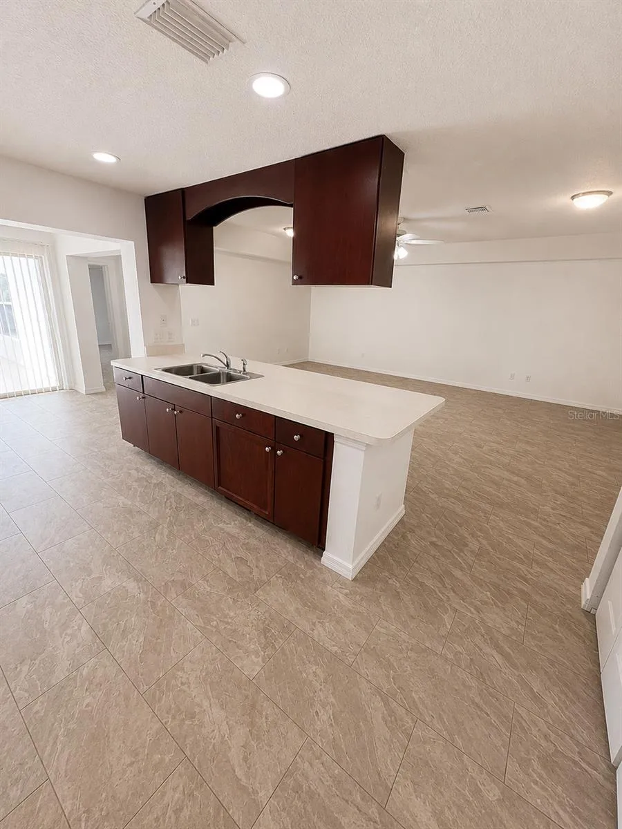 3019-3019 WALNUT COURT Leesburg, FL 34748