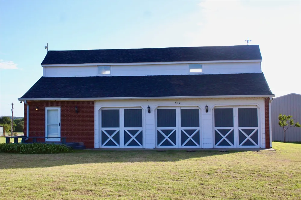 837 Beach Road #Lots 40,41,42 Bowie, TX 76230