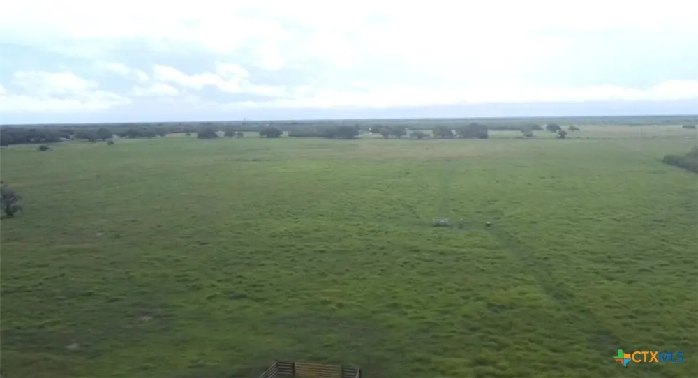 901 Walker Road Goliad, TX 77963