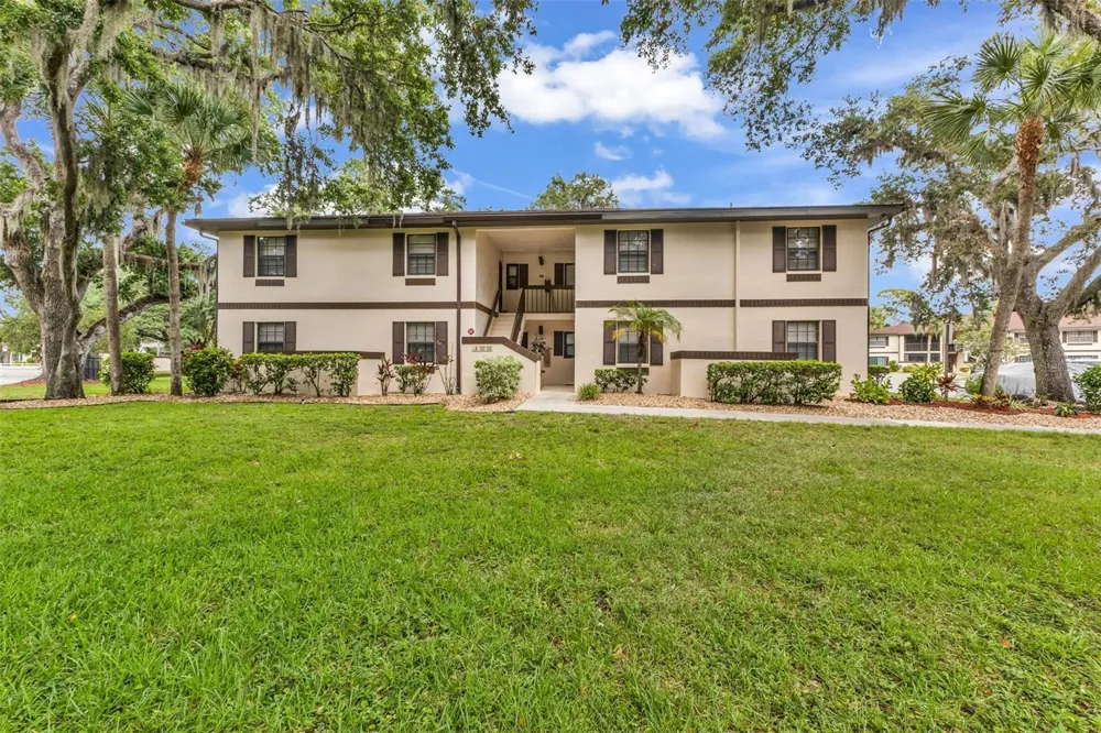 19505 QUESADA AVENUE #J204 Port Charlotte, FL 33948