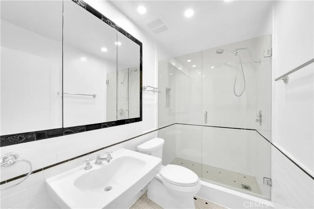 31447 E Nine # 90B Laguna Niguel, CA 92677