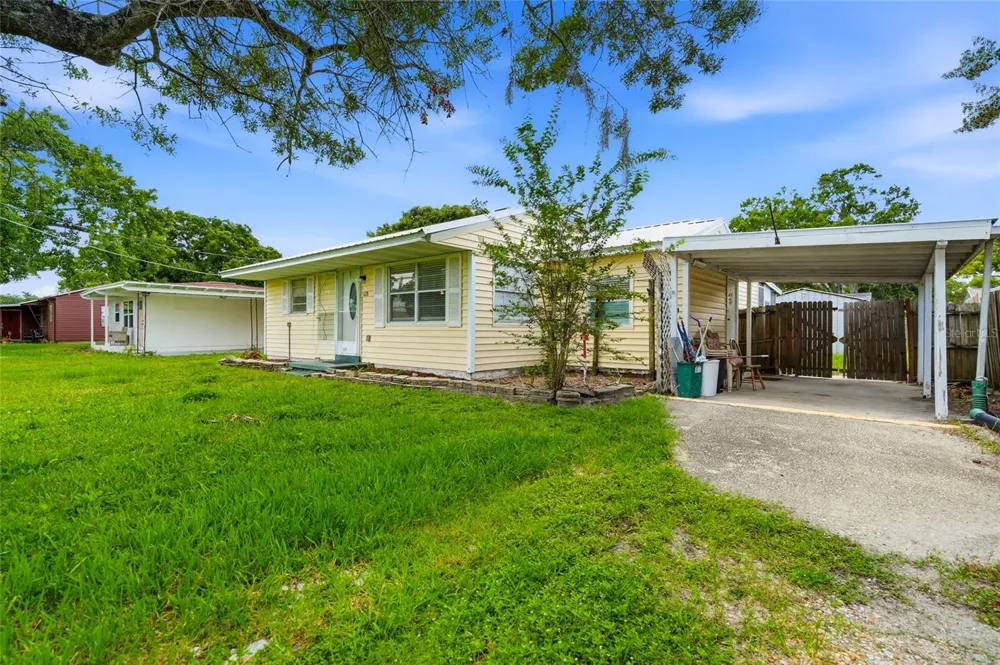 128 NW 10TH DRIVE Mulberry, FL 33860