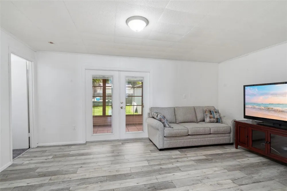 128 NW 10TH DRIVE Mulberry, FL 33860