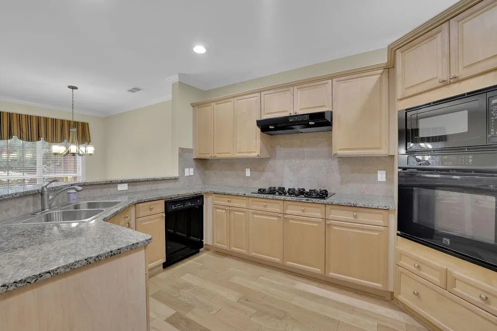3003 Sterling Court Roswell, GA 30075