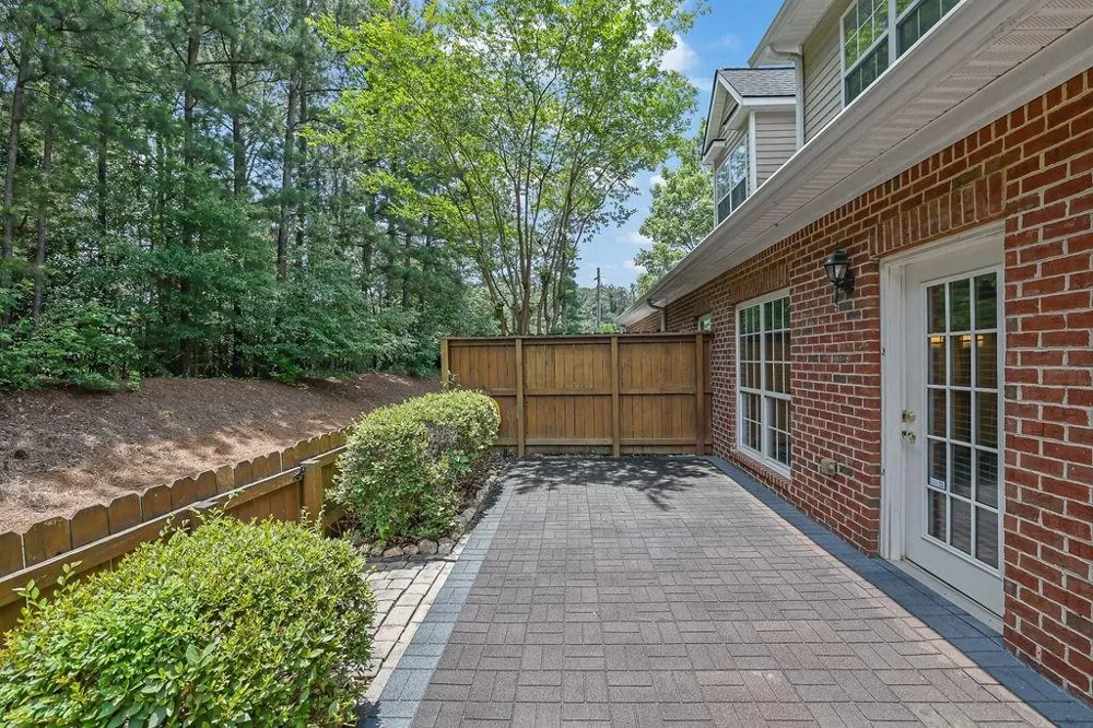 3003 Sterling Court Roswell, GA 30075