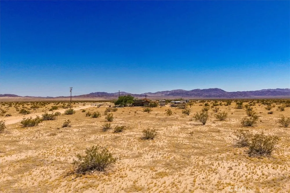 5132 Kelly Road 29 Palms, CA 92277