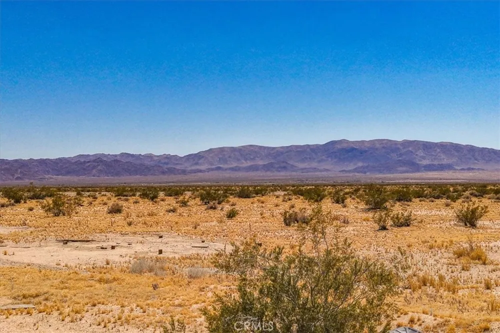 5132 Kelly Road 29 Palms, CA 92277