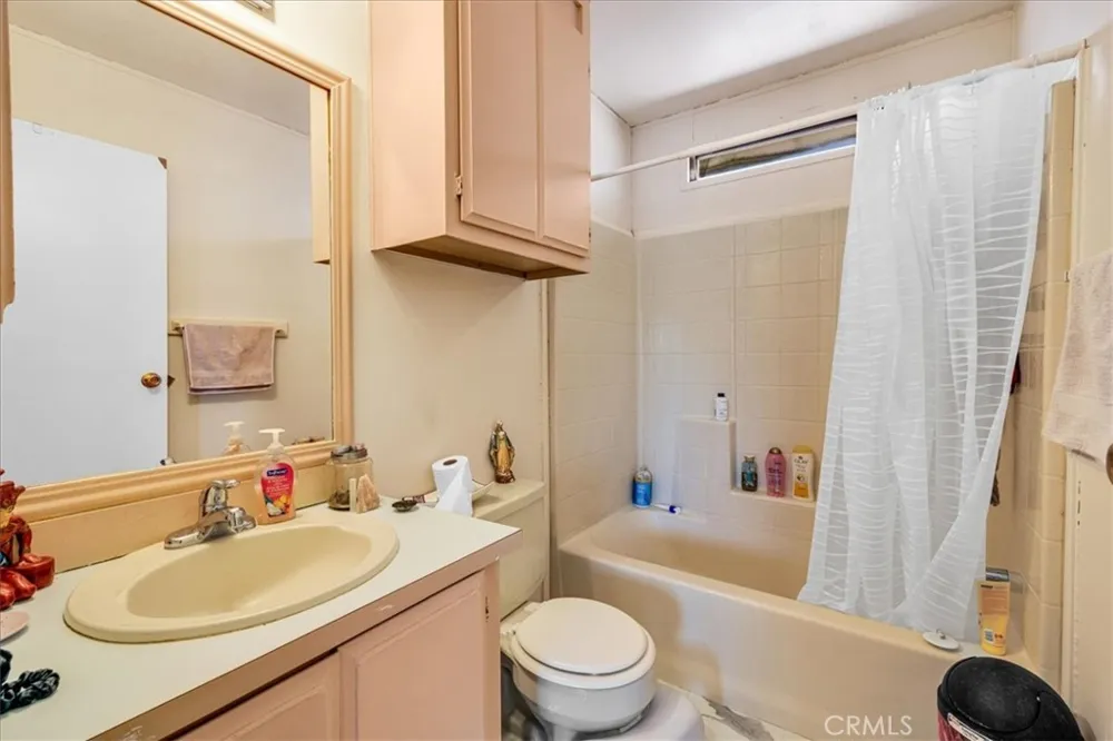 5132 Kelly Road 29 Palms, CA 92277