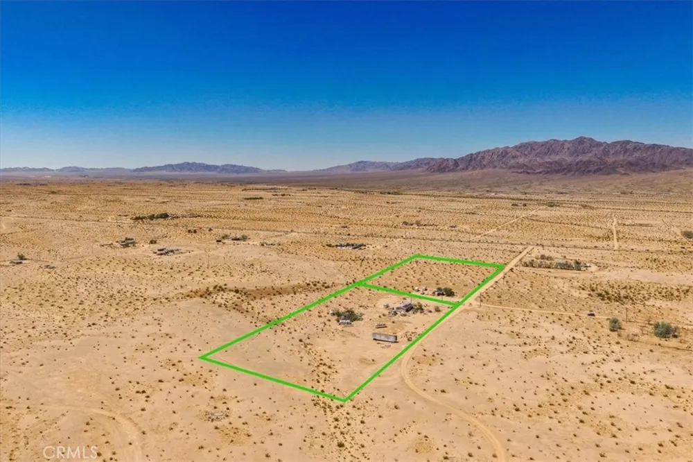 5132 Kelly Road 29 Palms, CA 92277