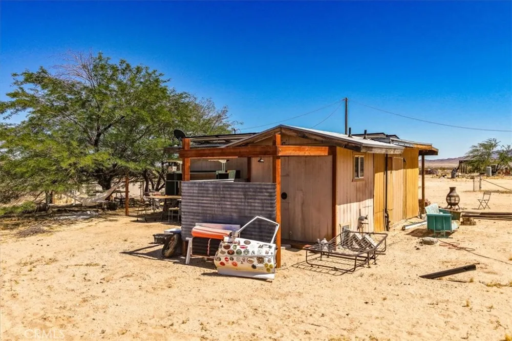 5132 Kelly Road 29 Palms, CA 92277