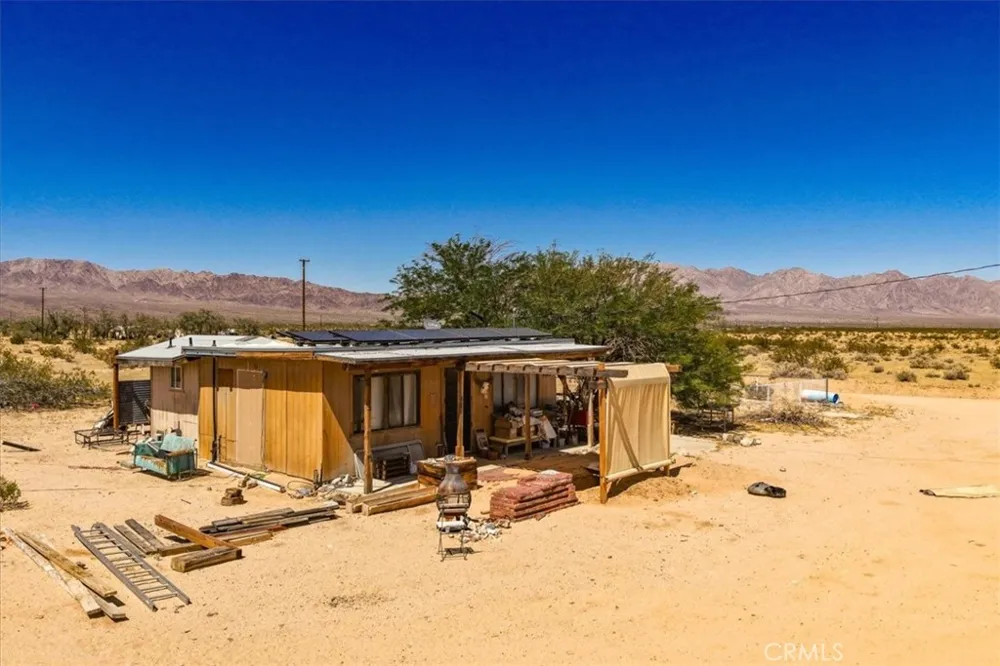 5132 Kelly Road 29 Palms, CA 92277