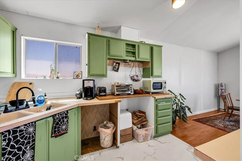 5132 Kelly Road 29 Palms, CA 92277