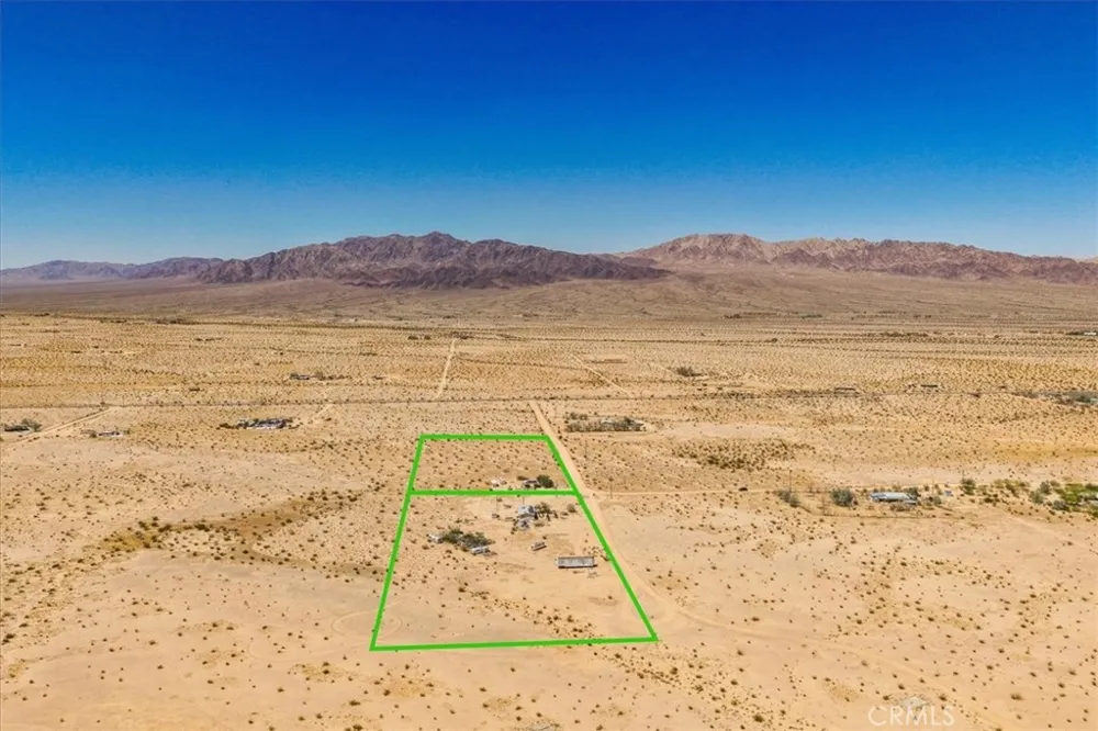 5132 Kelly Road 29 Palms, CA 92277