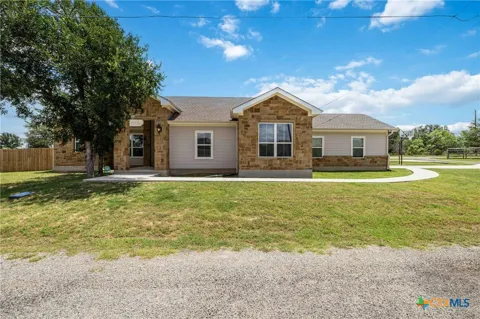 1512 Stonecrest Drive