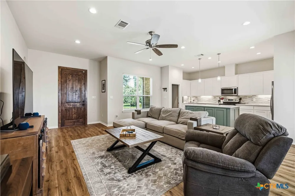1512 Stonecrest Drive Granite Shoals, TX 78654