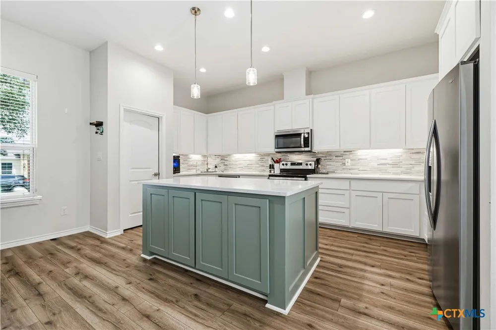 1512 Stonecrest Drive Granite Shoals, TX 78654
