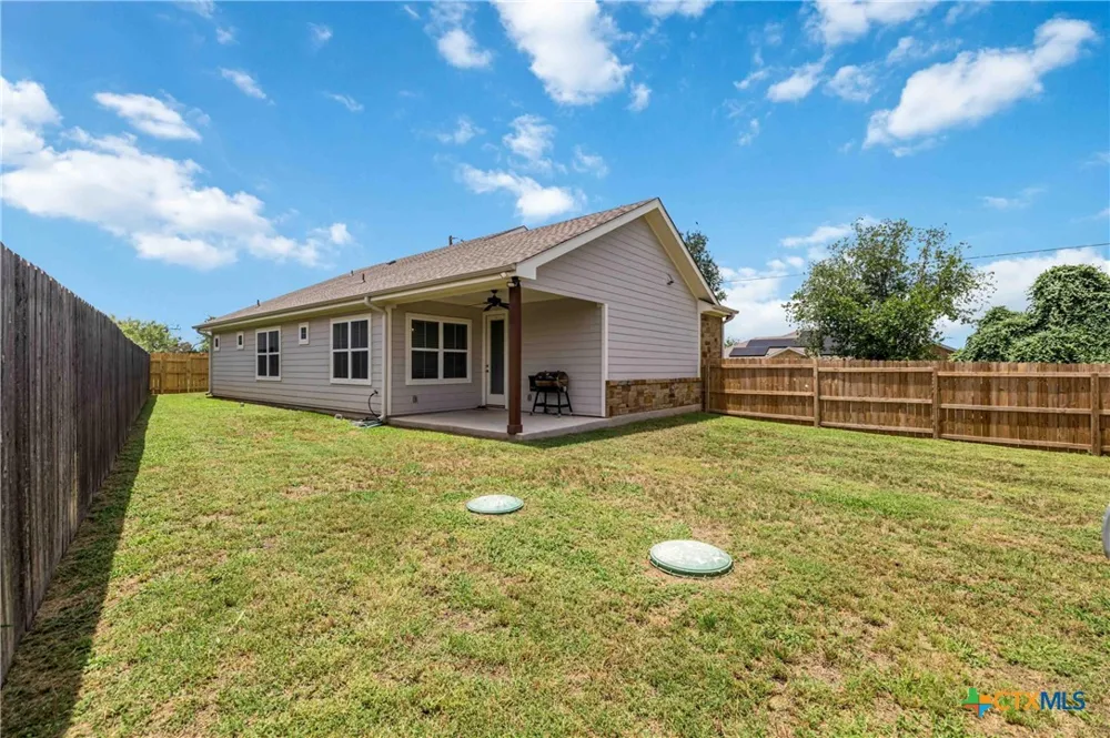1512 Stonecrest Drive Granite Shoals, TX 78654