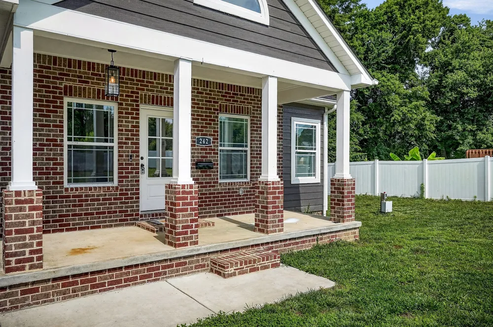 242 Grace Dr Sparta, TN 38583