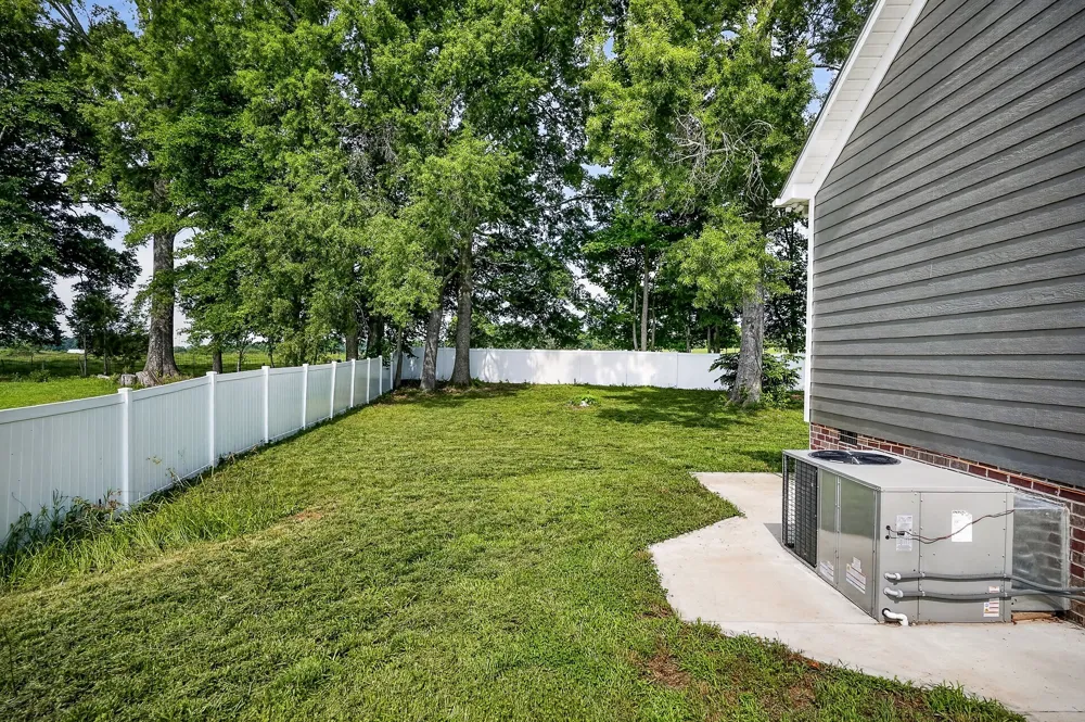 242 Grace Dr Sparta, TN 38583