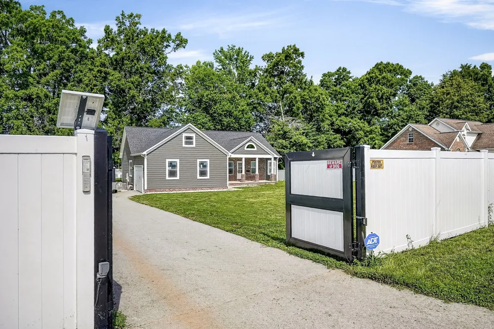 242 Grace Dr Sparta, TN 38583