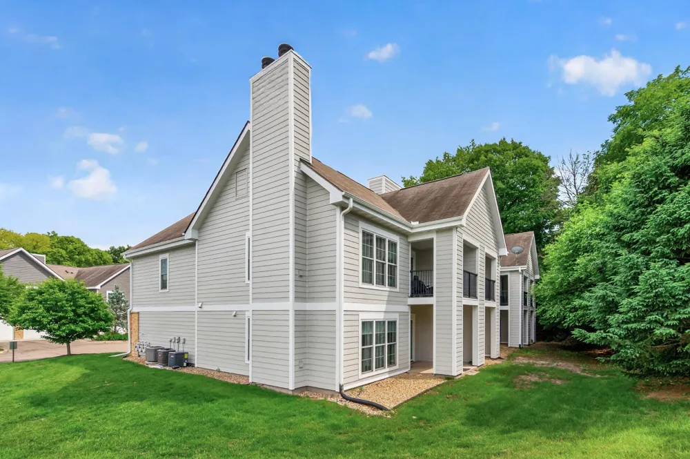 6167 Chasewood Parkway #202 Minnetonka, MN 55343