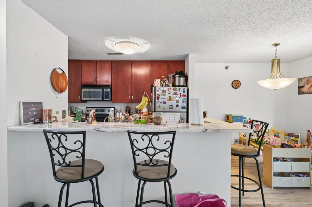 6167 Chasewood Parkway #202 Minnetonka, MN 55343
