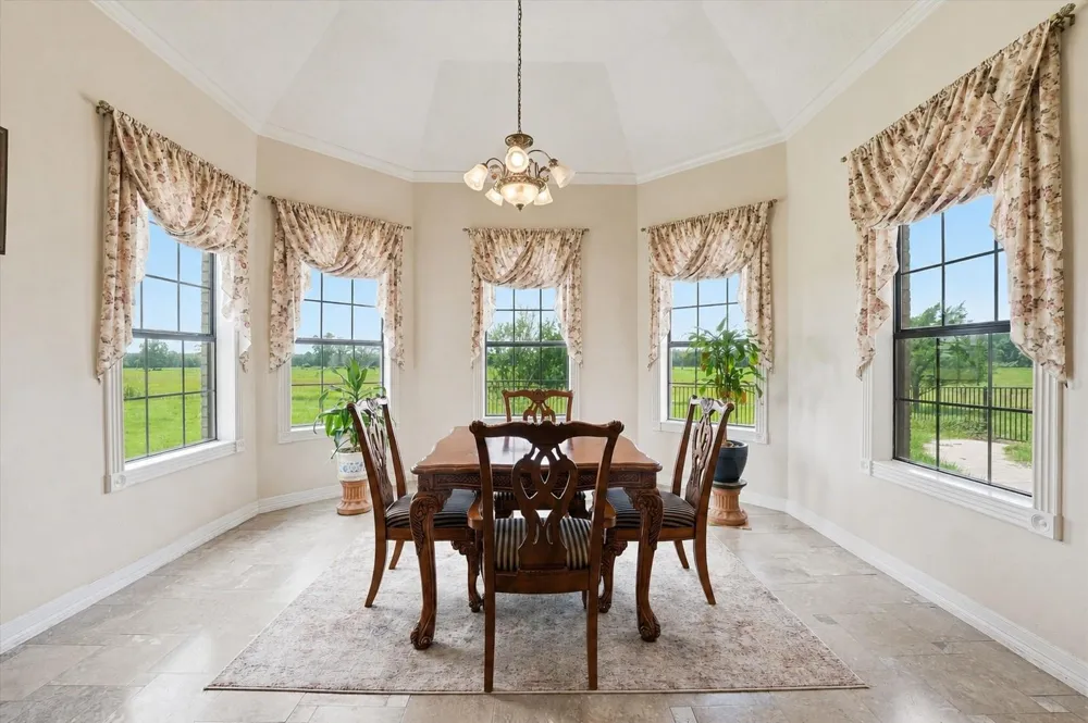 130 Duncan Lane Liberty, TX 77575