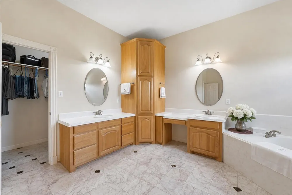 130 Duncan Lane Liberty, TX 77575