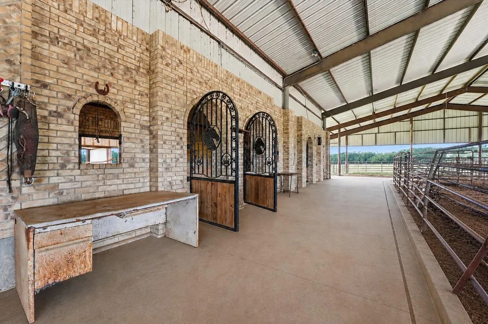 130 Duncan Lane Liberty, TX 77575