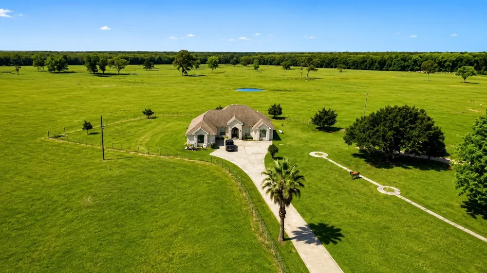 130 Duncan Lane Liberty, TX 77575