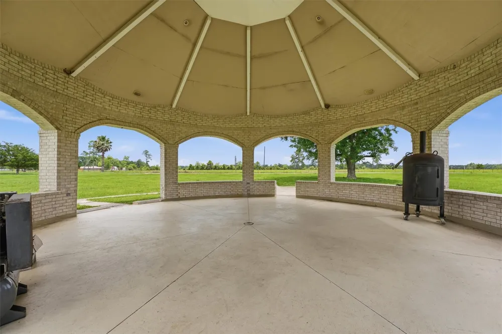 130 Duncan Lane Liberty, TX 77575