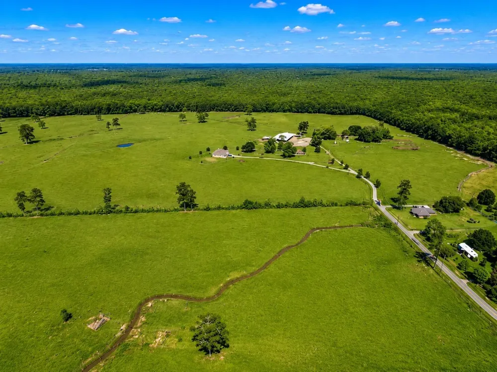 130 Duncan Lane Liberty, TX 77575