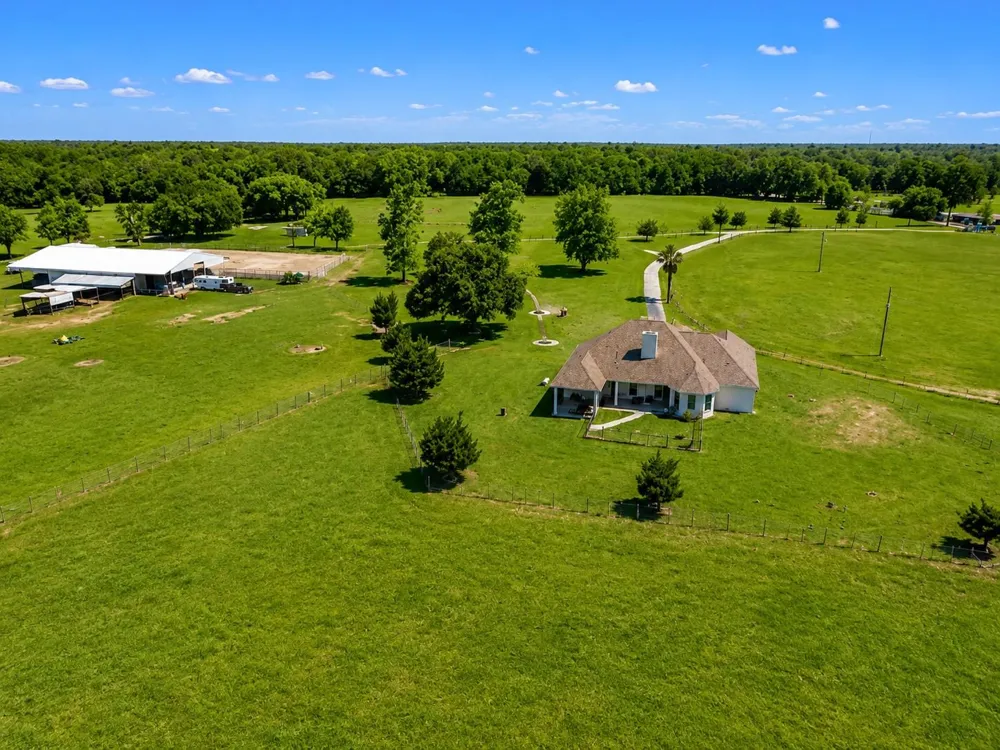 130 Duncan Lane Liberty, TX 77575