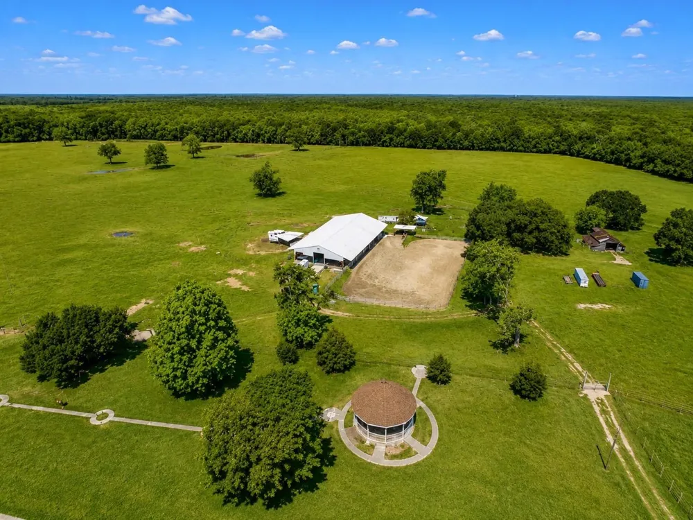 130 Duncan Lane Liberty, TX 77575