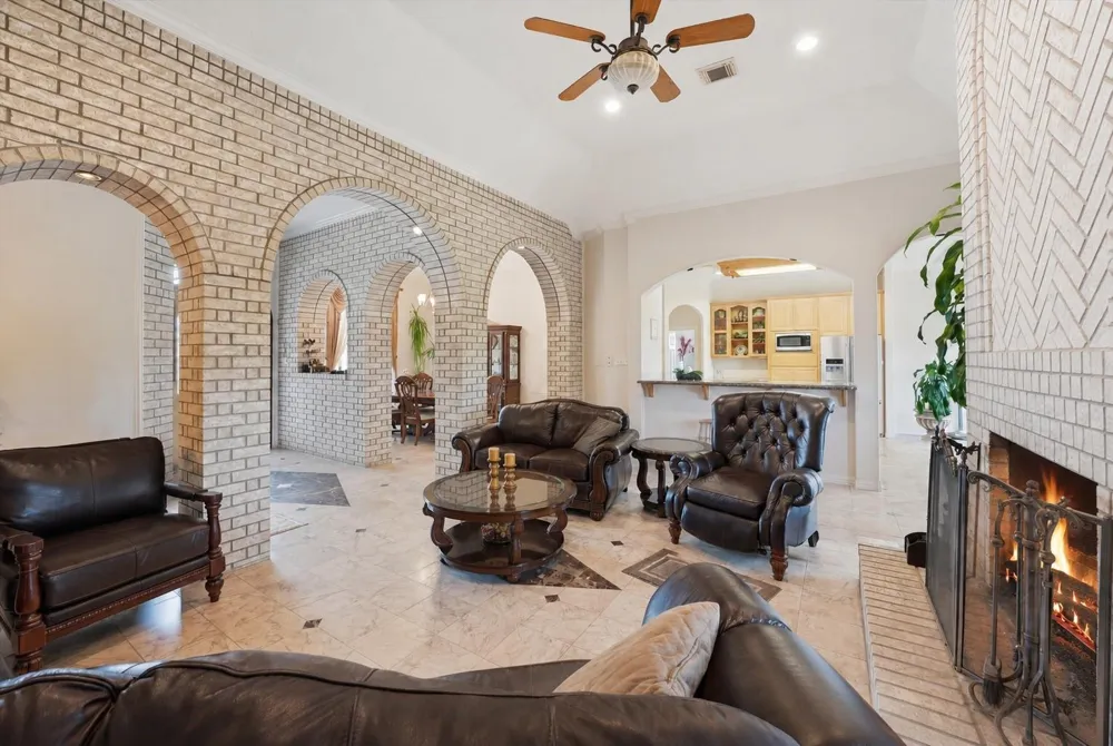130 Duncan Lane Liberty, TX 77575