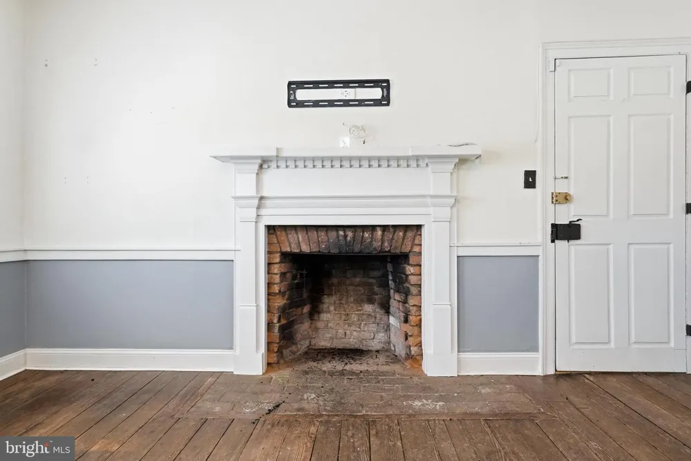 8200 BUCKLAND MILL ROAD Gainesville, VA 20155